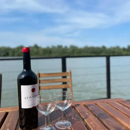 B&B Floating Zen House