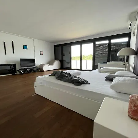 B&B Floating Zen House